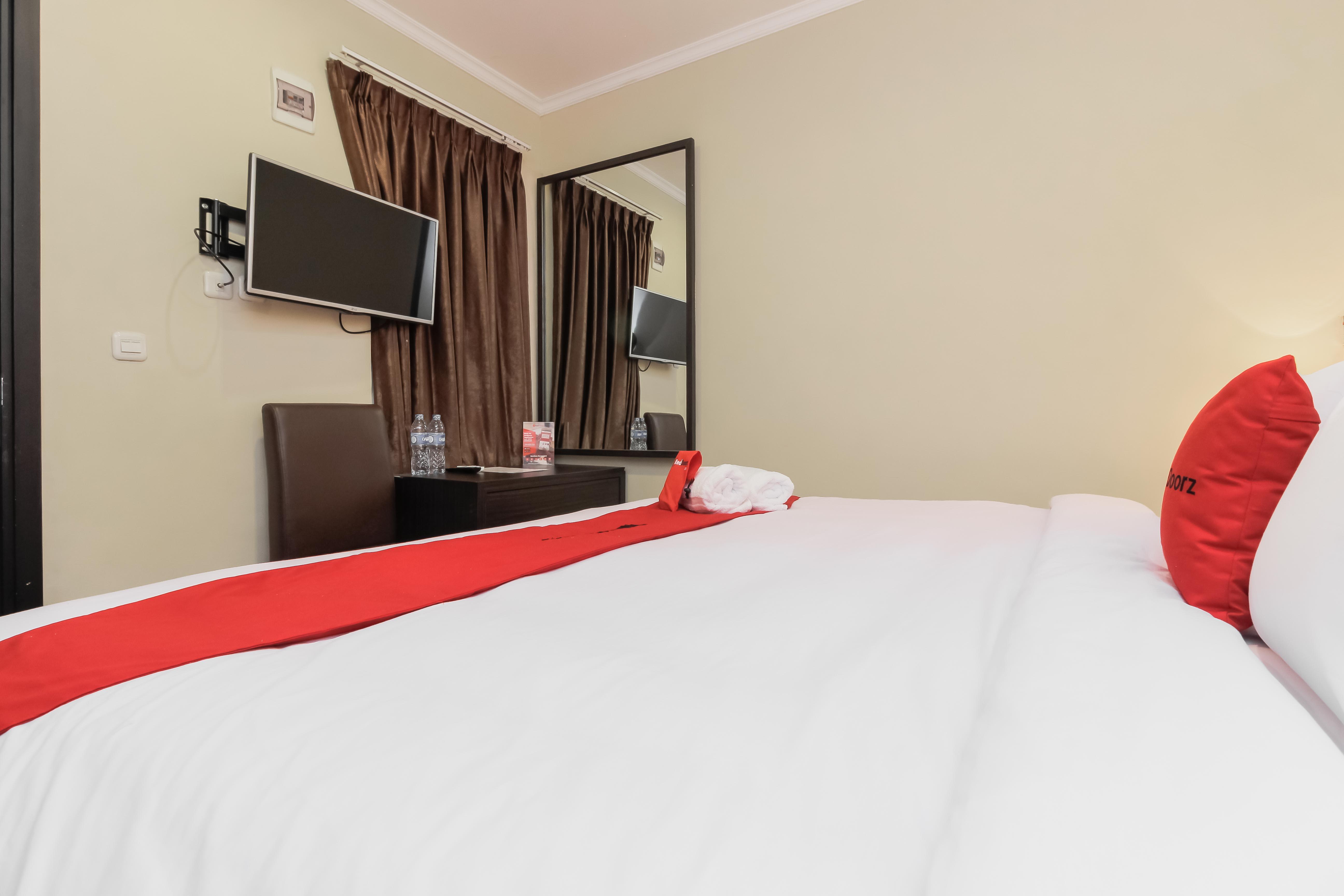 Reddoorz Plus @ Thamrin Jakarta Exteriör bild