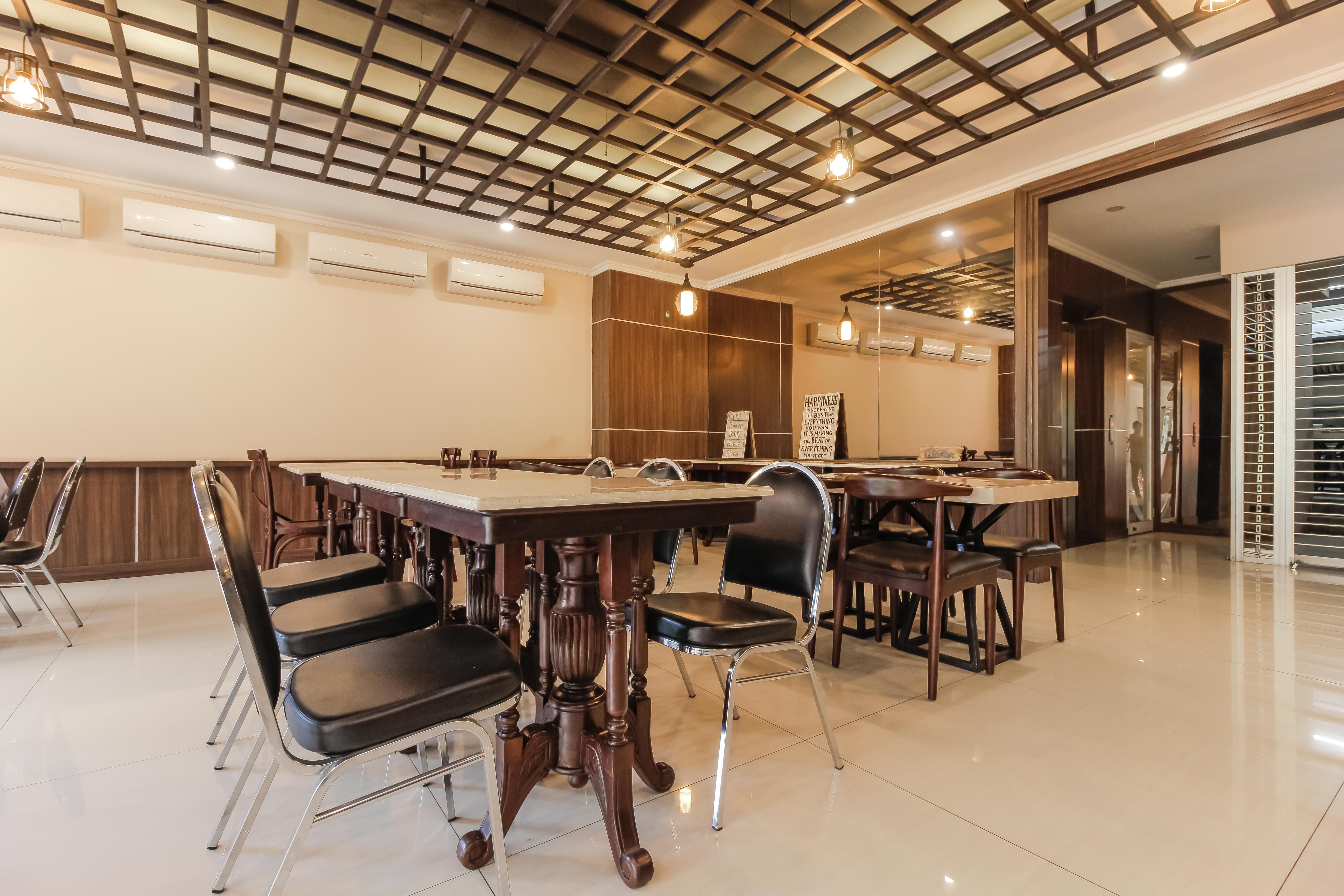 Reddoorz Plus @ Thamrin Jakarta Exteriör bild