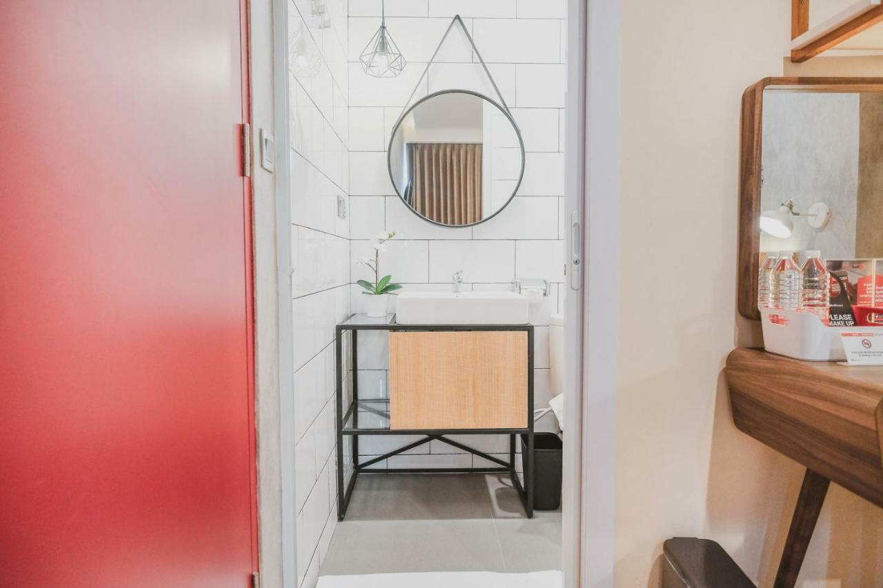 Reddoorz Plus @ Thamrin Jakarta Exteriör bild
