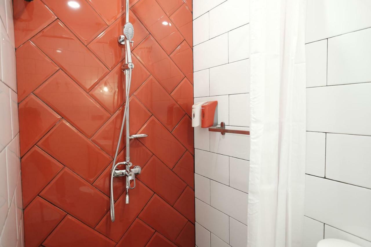 Reddoorz Plus @ Thamrin Jakarta Exteriör bild