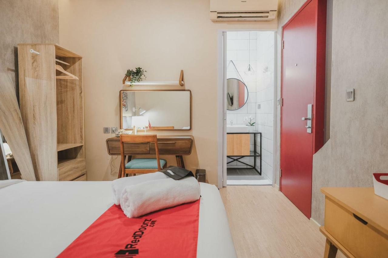 Reddoorz Plus @ Thamrin Jakarta Exteriör bild