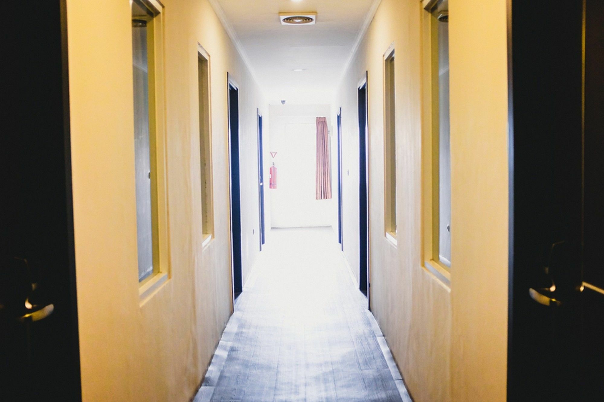 Reddoorz Plus @ Thamrin Jakarta Exteriör bild